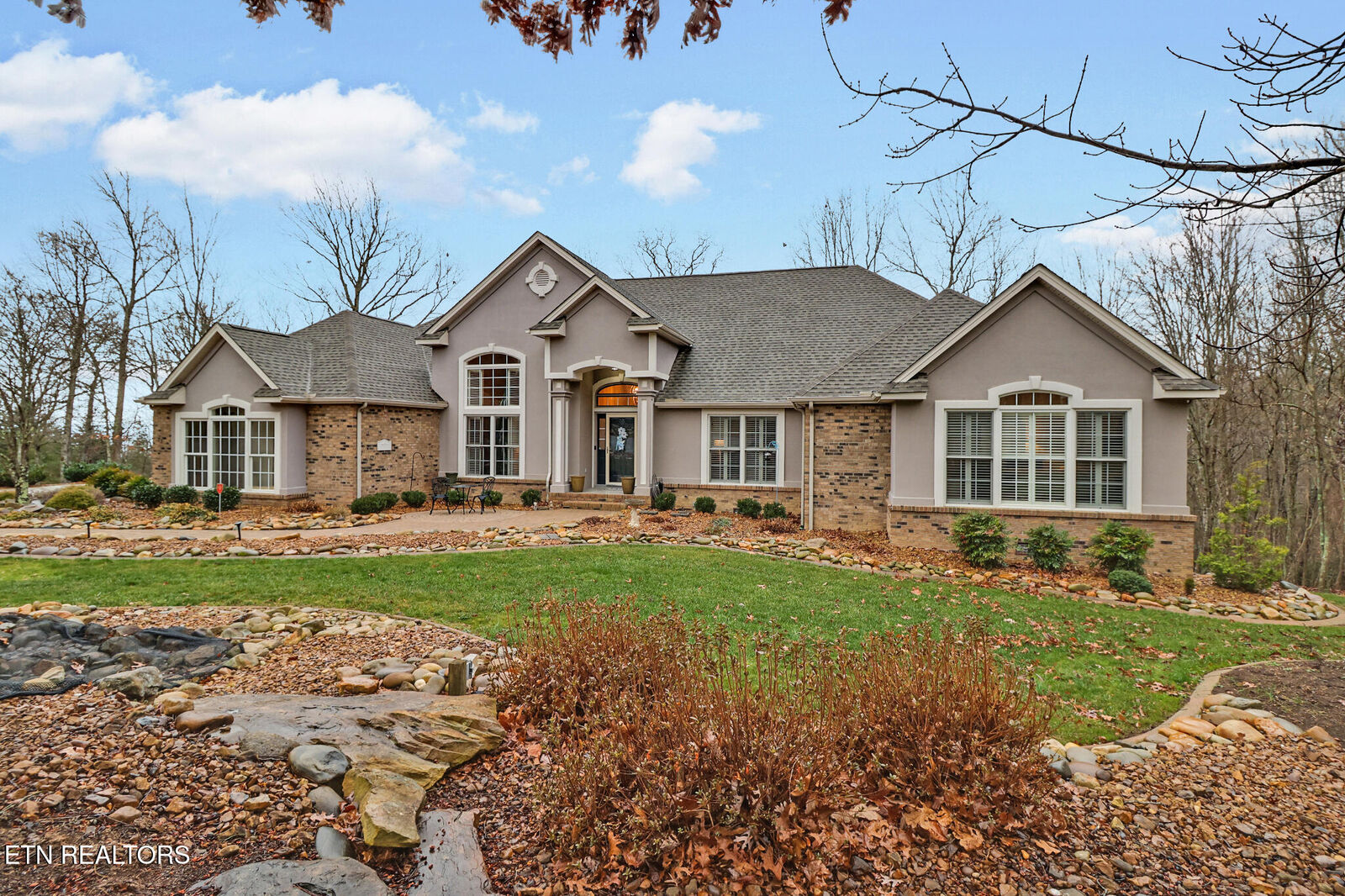 Property Photo:  33 Hemlock Court  TN 38558 