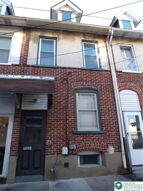 Property Photo:  1624 Utica Street  PA 18102 