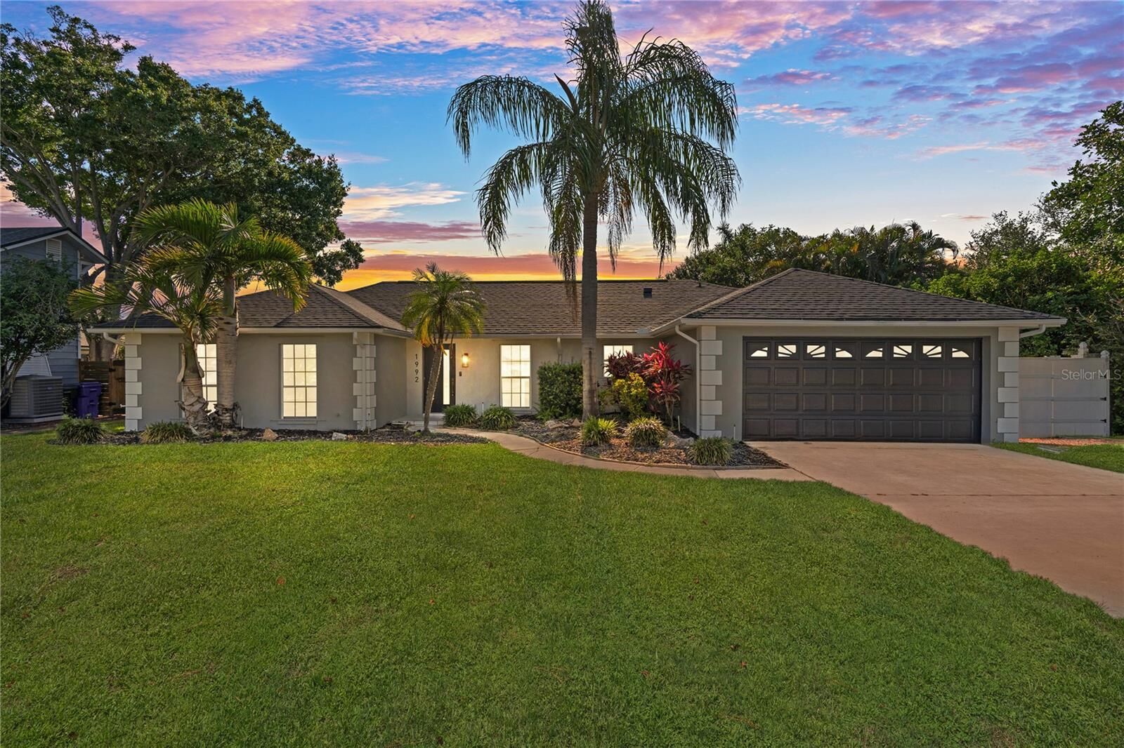 Property Photo:  1992 Arvis Circle E  FL 33764 