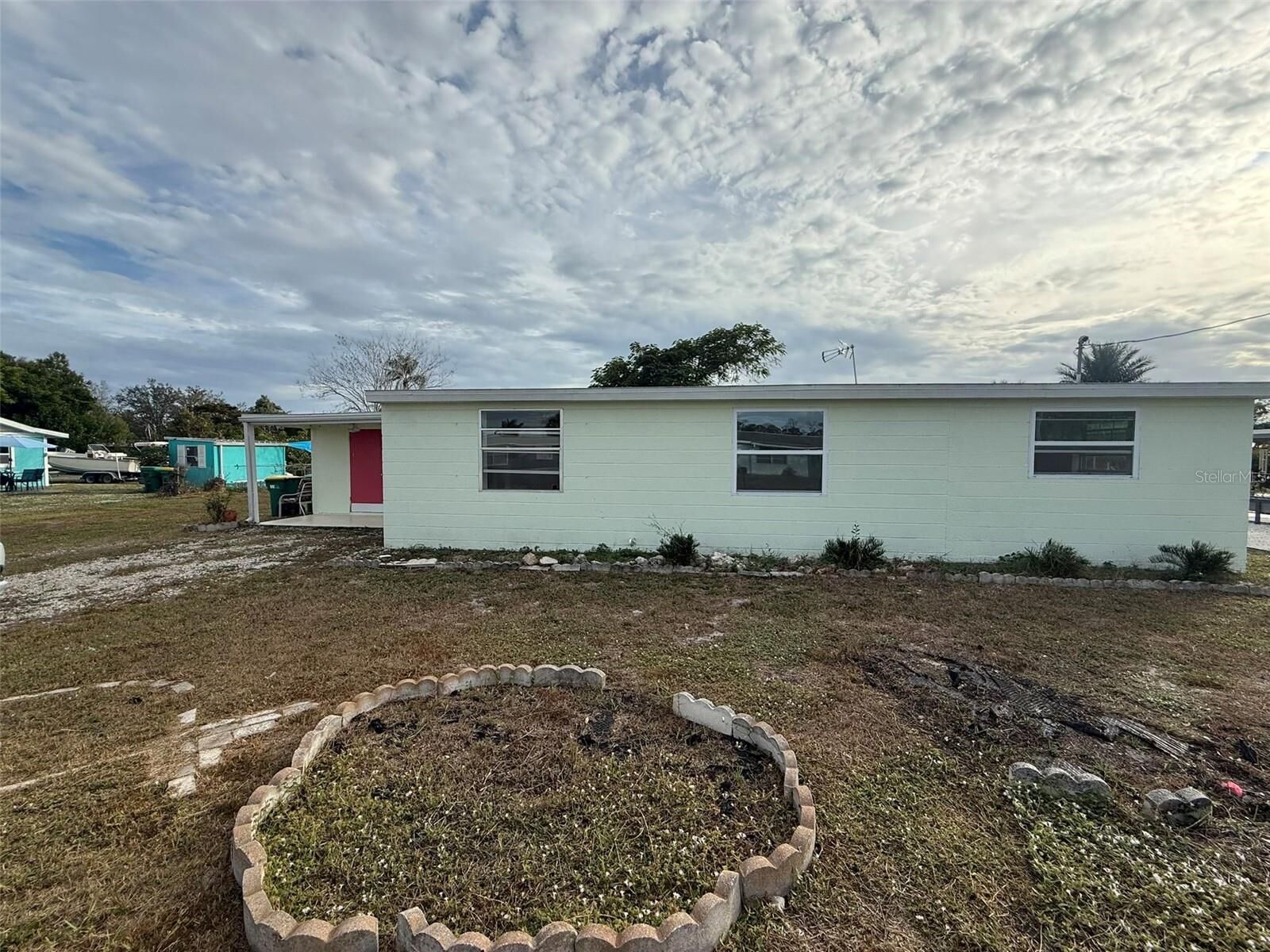 Property Photo: 1149 Brown Street FL 34224