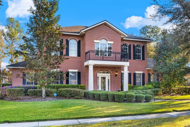 Property Photo:  6445 Renwick Circle  FL 33647 