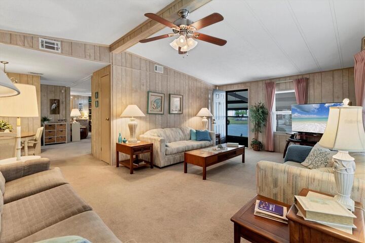 Property Photo:  1504 43rd Avenue E  FL 34222 