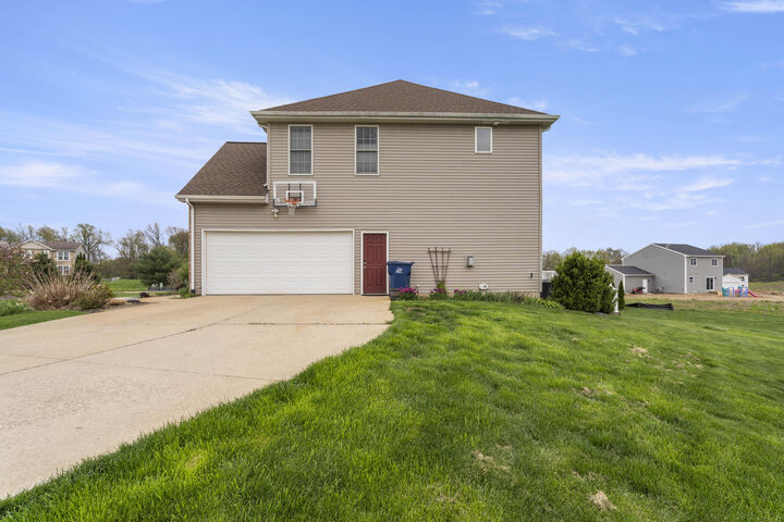 Property Photo:  5994 Vrana Drive  MI 49103 