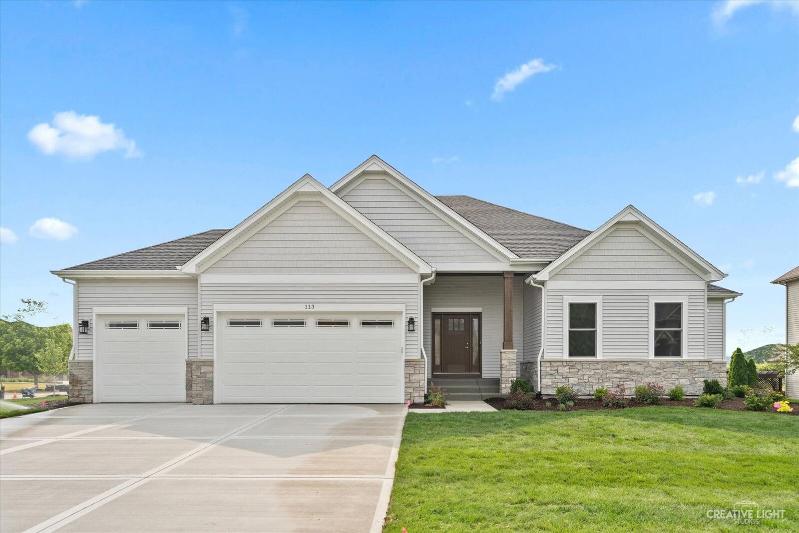 Property Photo:  875 Claridge Drive  IL 60543 