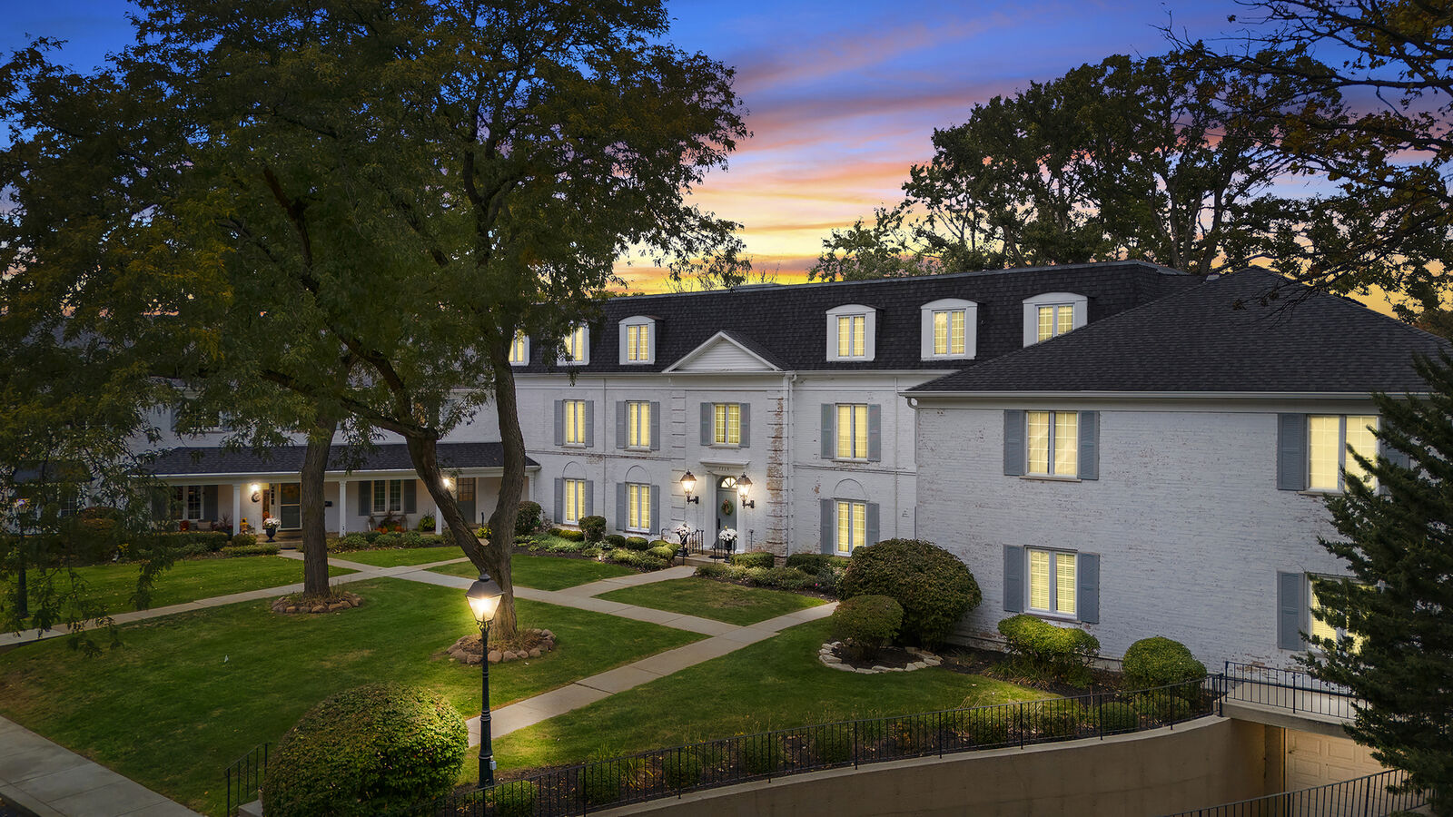 Property Photo: 7324 Heritage Court 2D IL 60423