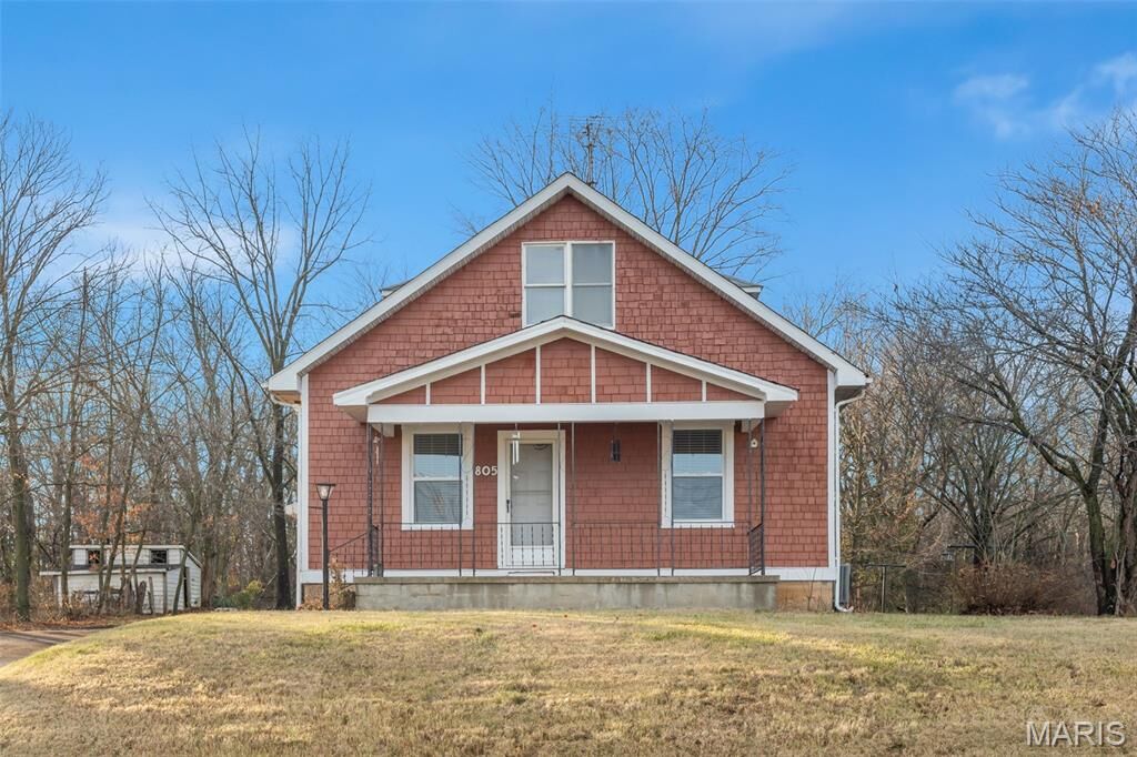 Property Photo:  805 Clay Street  MO 63090 