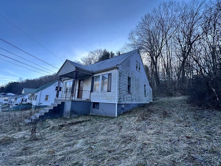 Property Photo: 1008 Lorton Lick Road WV 24701