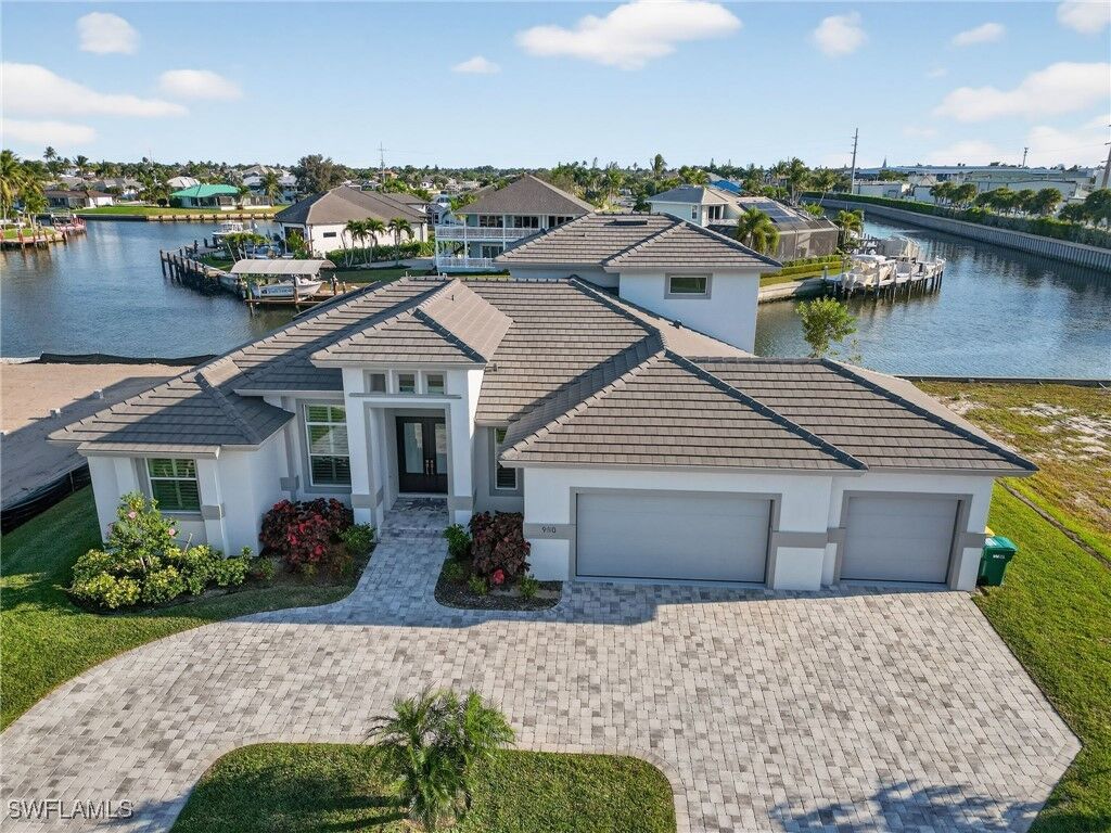 Property Photo:  980 N Barfield Drive  FL 34145 
