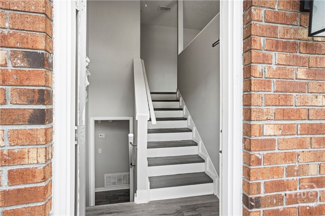 Property Photo: 1040 Live Oak Drive GA 31313