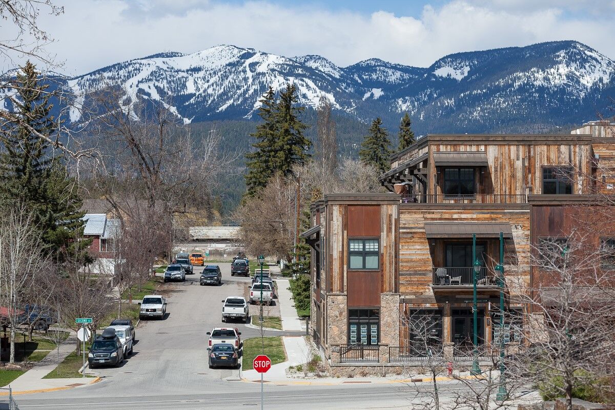 Property Photo: 214 E 2nd Street 201 MT 59937