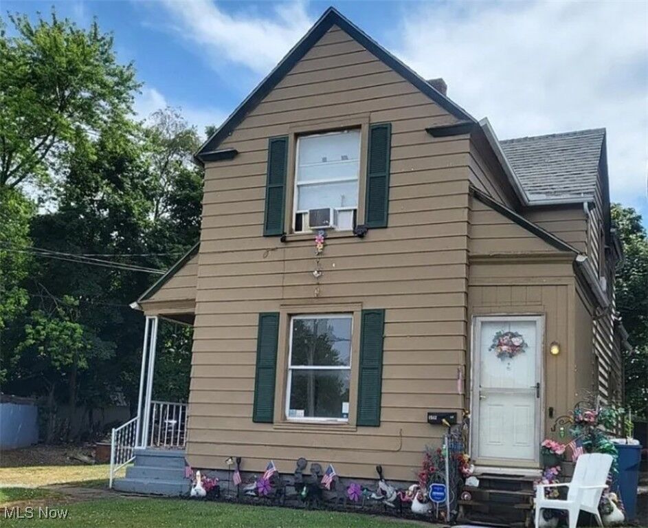 Property Photo:  1512 Lexington Avenue  OH 44052 