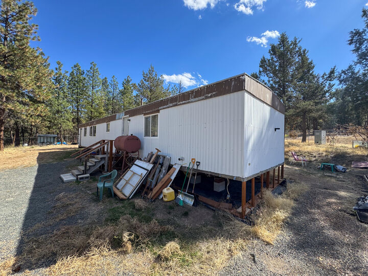 Property Photo: 49636 S Packsaddle Circle OR 97621