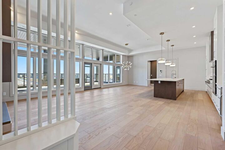 Property Photo:  140 Marina Cove SE 302  AB T3M 3P4 