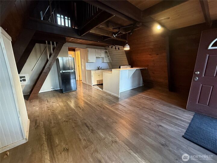 Property Photo:  550 E Trails End Drive  WA 98528 
