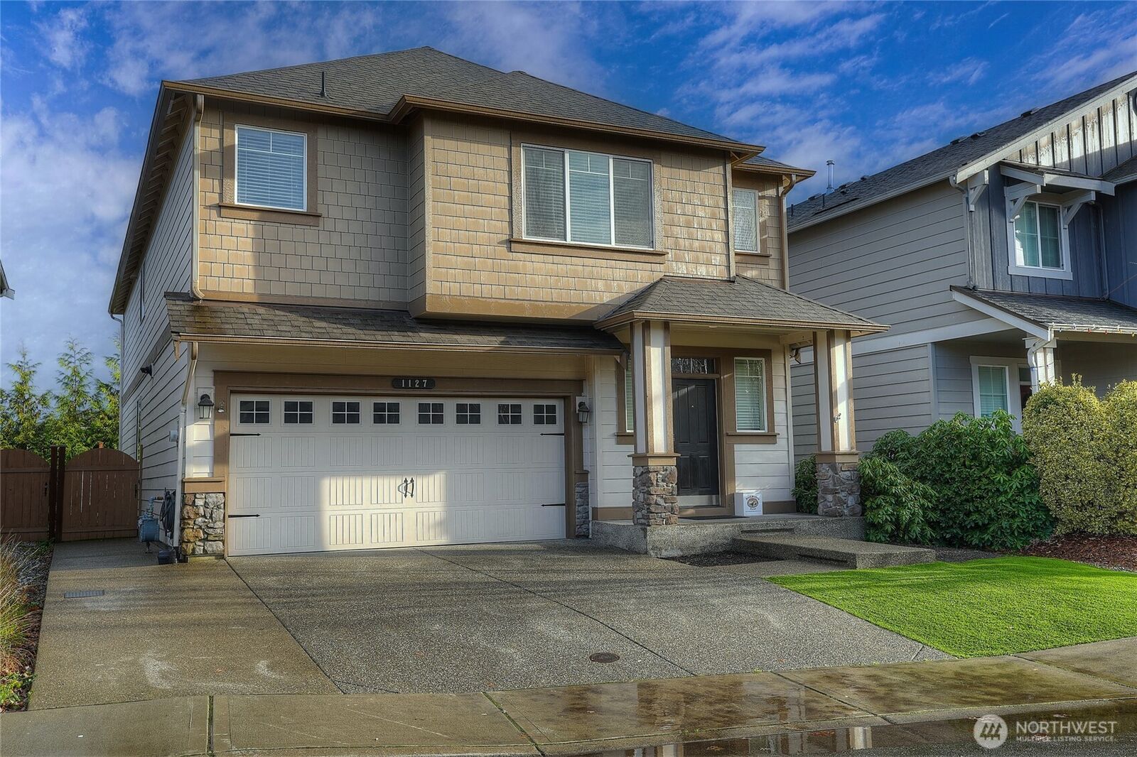 Property Photo:  1127  27th Street NW  WA 98371 