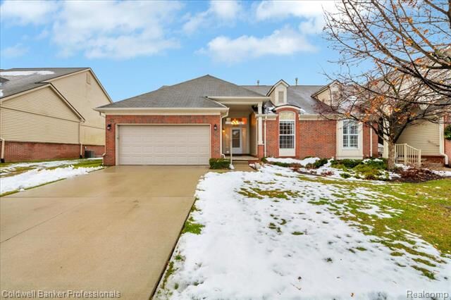 Property Photo:  28167 Belmonte Drive  MI 48165 