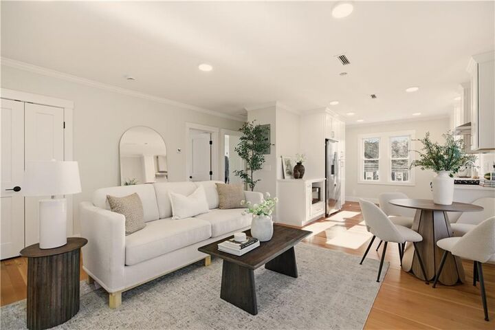 Property Photo:  85 Bay View Avenue  RI 02809 