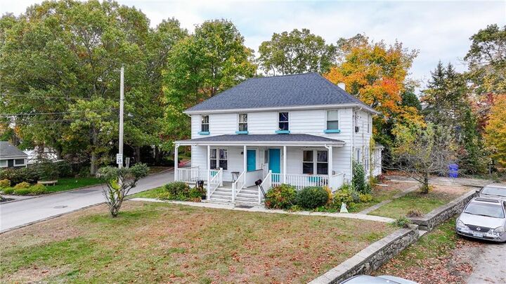 Property Photo:  916 Bullocks Pt Avenue  RI 02915 