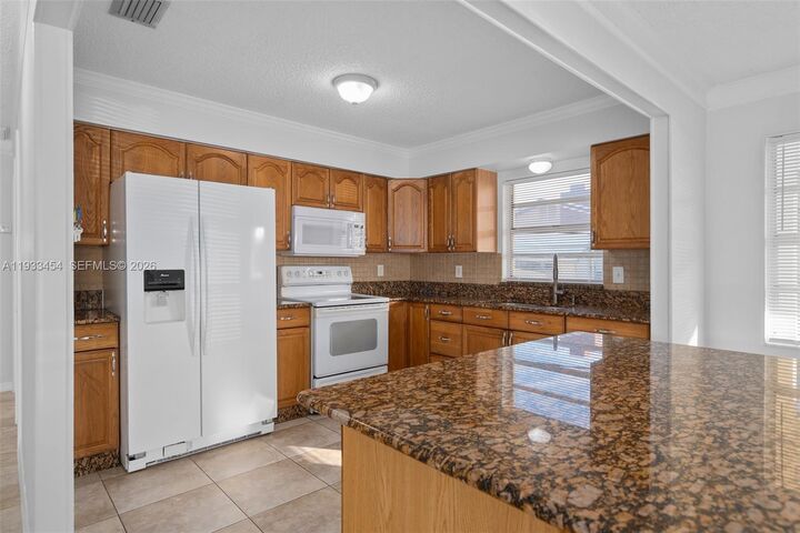 Property Photo:  1705 State Road 37 S  FL 33860 