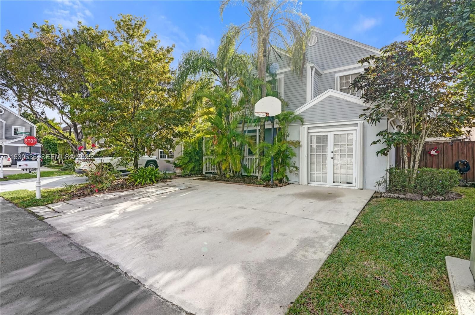 Property Photo:  11728 SW 118th Ter  FL 33186 