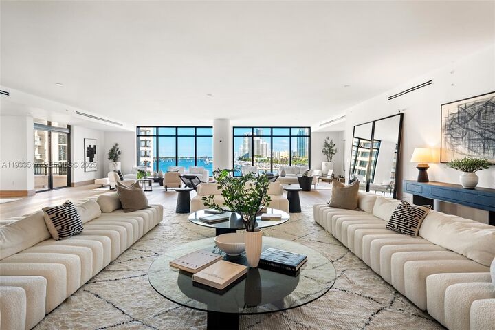 Property Photo: 7061 Fisher Island Dr 7061 FL 33109