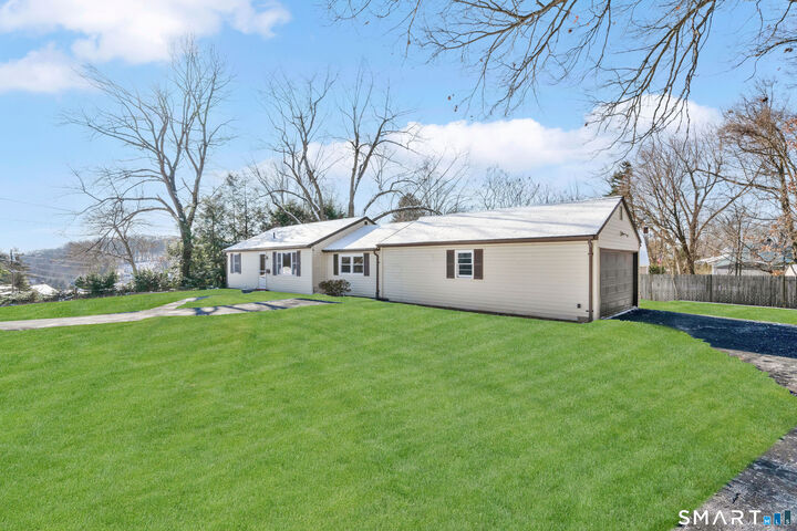 Property Photo:  23 Bancroft Road  CT 06066 