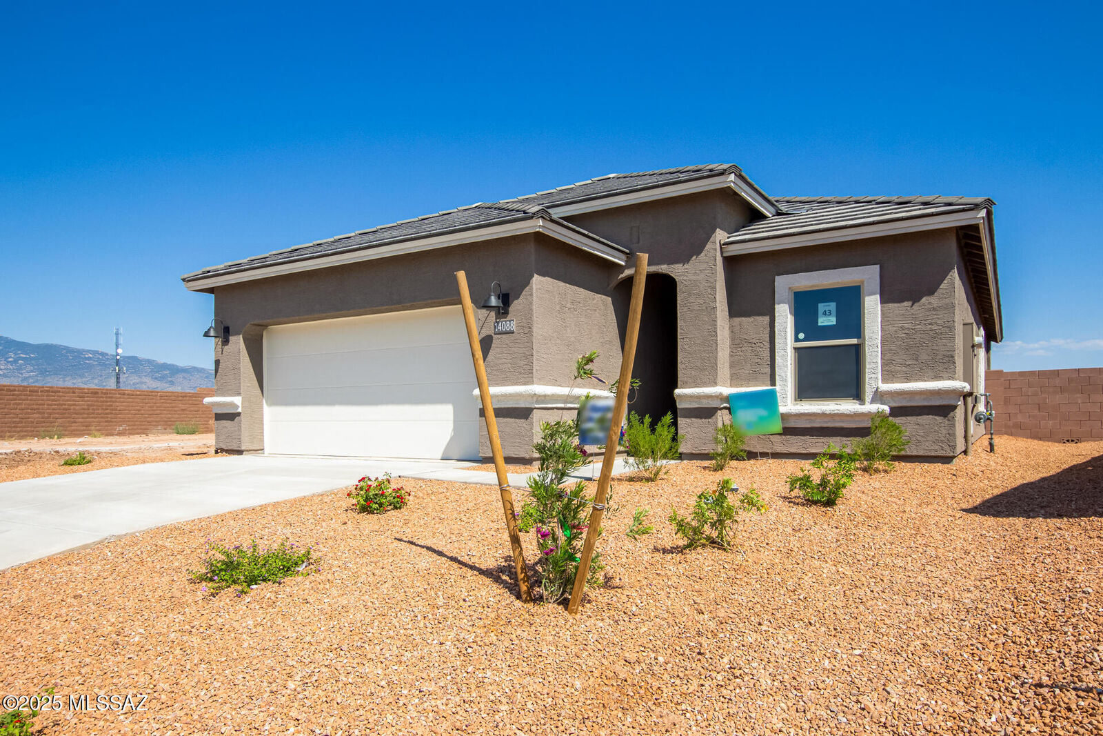 Property Photo:  14115 E Canidae Drive  AZ 85641 