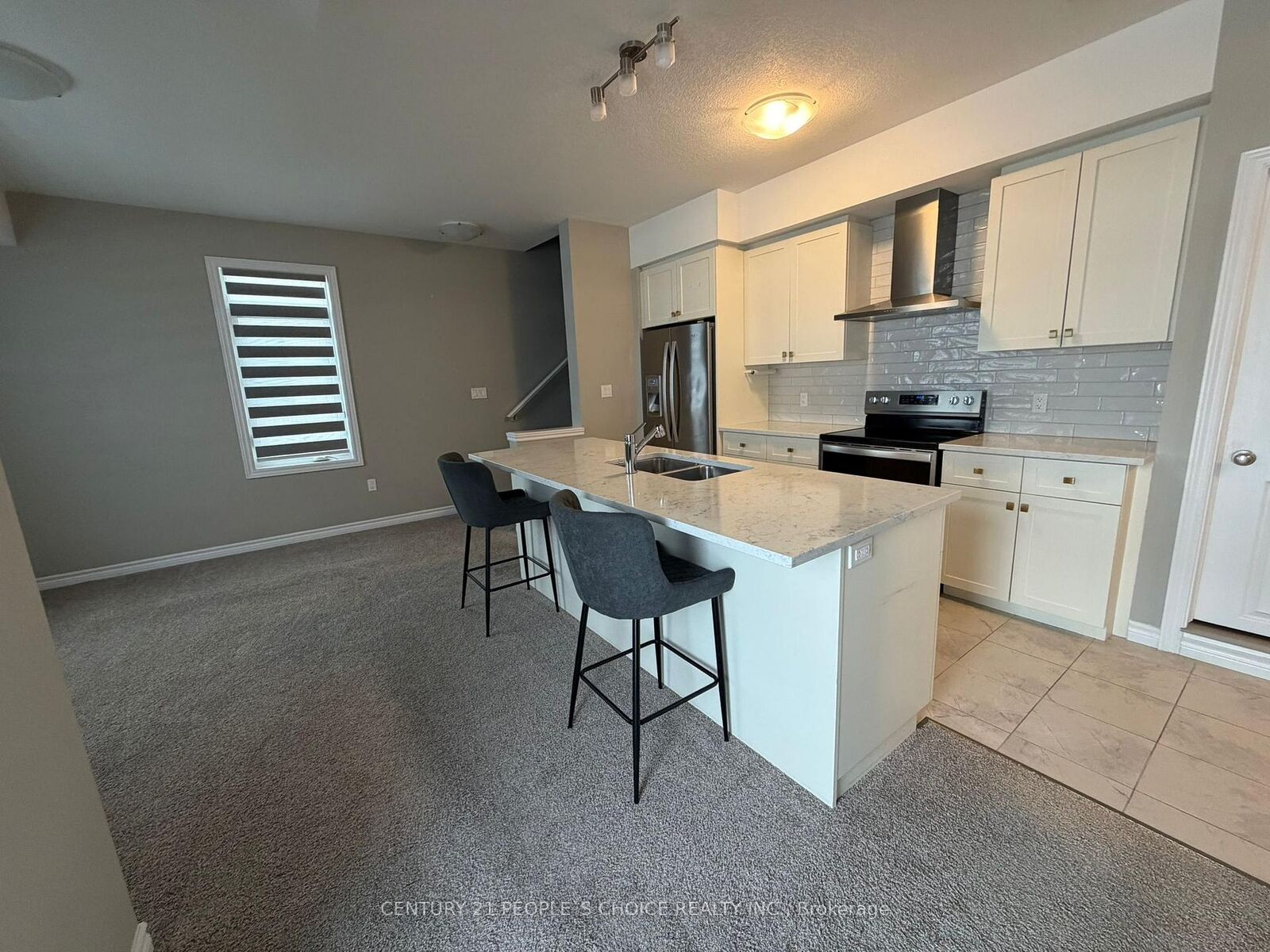 Property Photo:  66 Oat Lane  ON N2R 1R7 