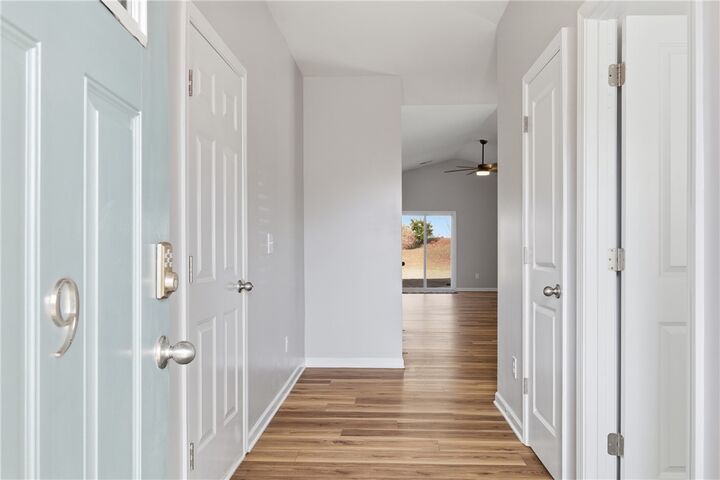 Property Photo:  9 Bridlewood Lane  SC 29673 