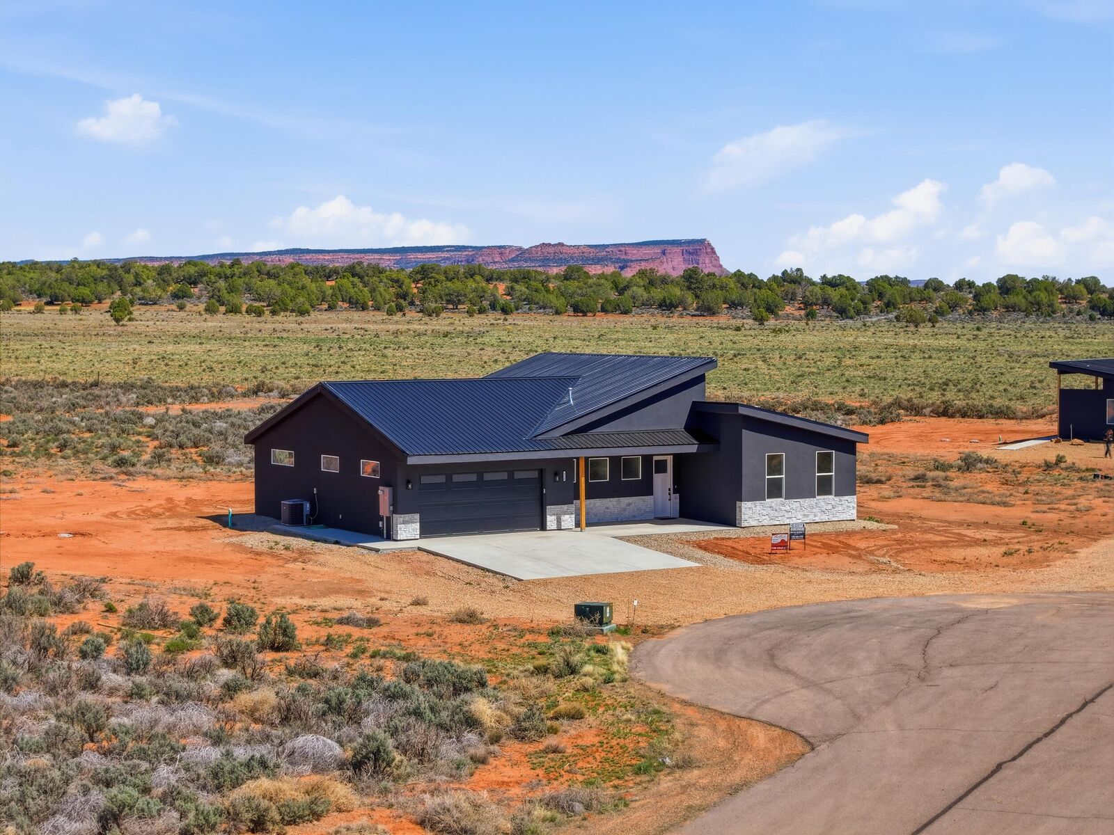 Property Photo:  4380 E Sego Lily Cir  UT 84741 