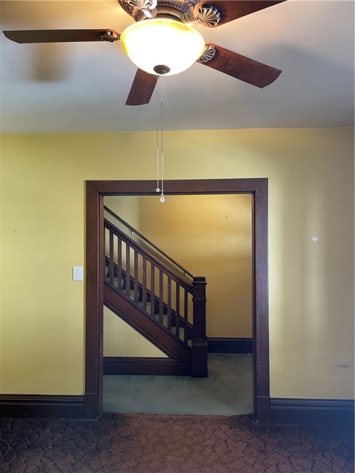 Property Photo:  832 Thompson  PA 15033 