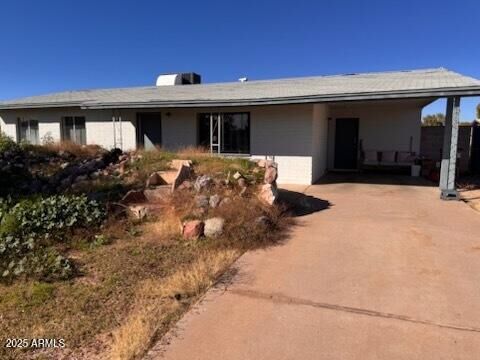 Property Photo: 636 N 94th Way AZ 85207