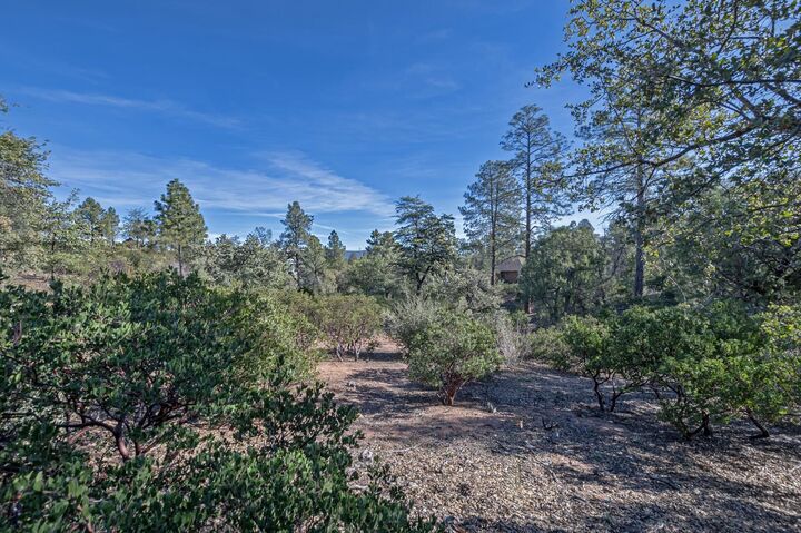 Property Photo:  621 N Grapevine Drive  AZ 85541 