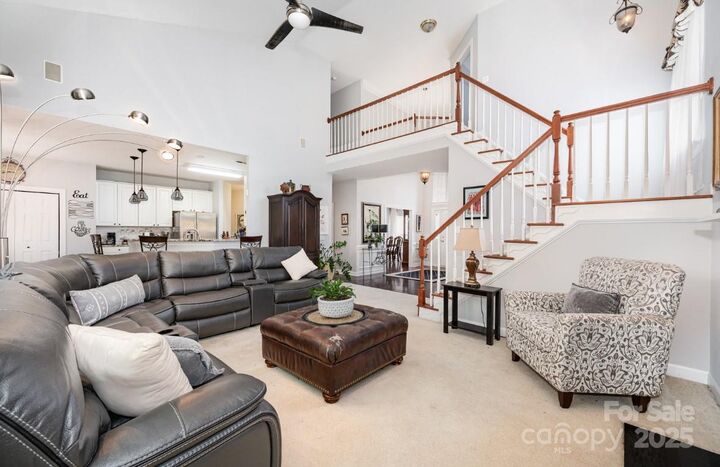 Property Photo:  6930 Reedy Creek Road  NC 28215 