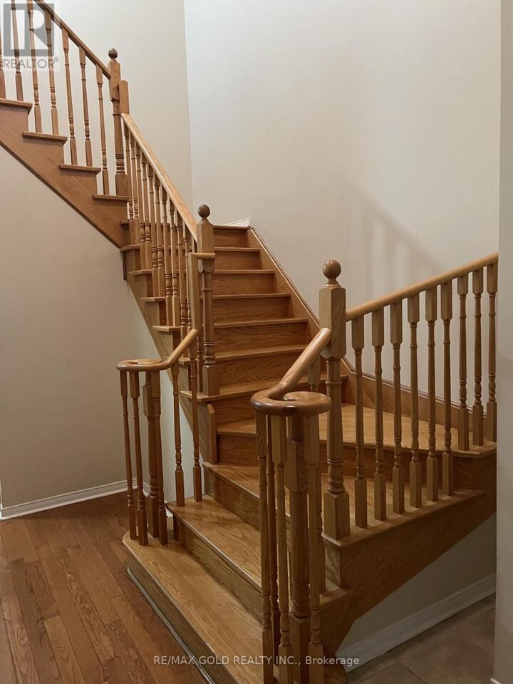 Property Photo: 138 Degrassi Cove Circle Upper ON L6X 0N8