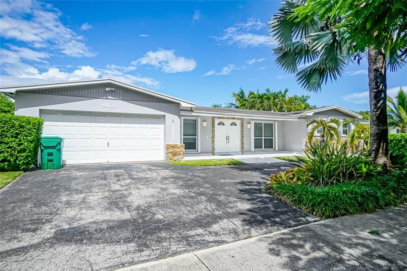 Property Photo:  8101 SW 198th St  FL 33189 