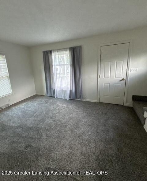 Property Photo:  517 S Clemens Avenue  MI 48912 