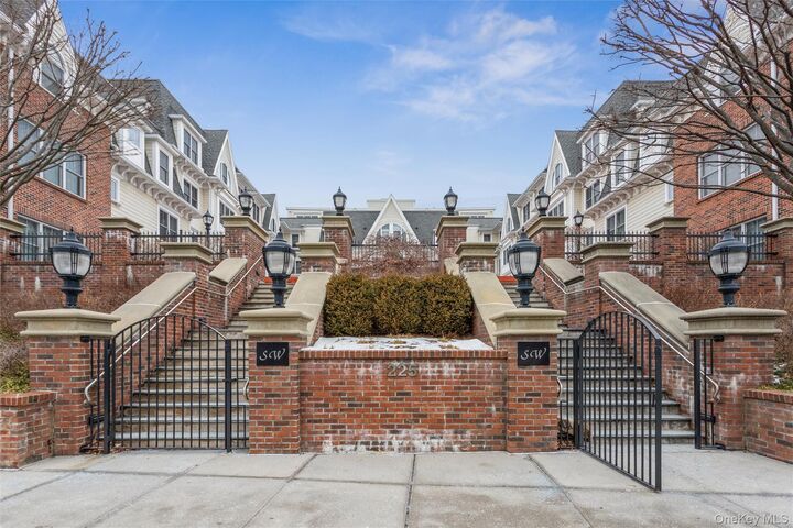 Property Photo:  225 Stanley Avenue 305  NY 10543 