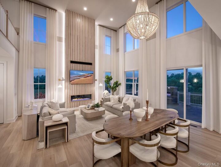 Property Photo:  11 Fieldstone Knoll 42  NY 10504 