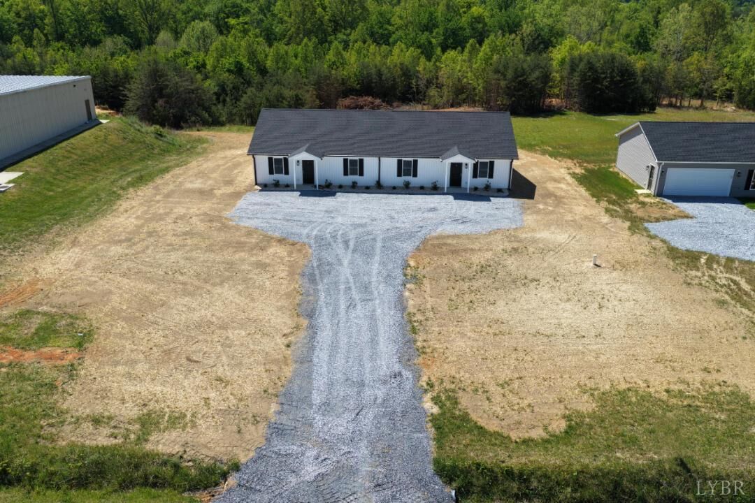 Property Photo: 2266 Smith Mountain Lake Parkway VA 24104
