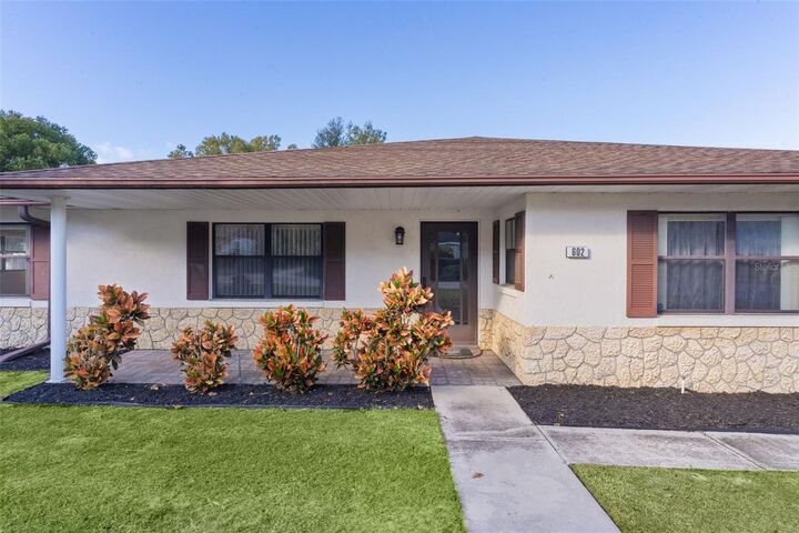 Property Photo:  602 Fourth Avenue  FL 32159 