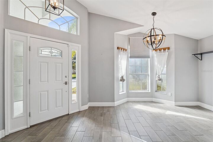 Property Photo:  620 Hardwood Circle  FL 32828 