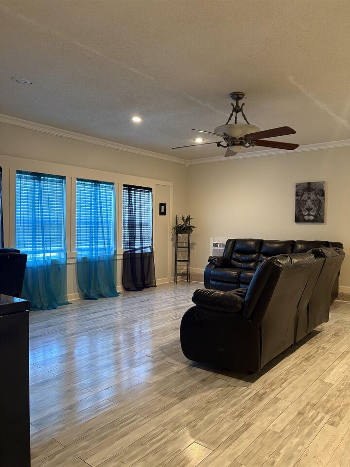 Property Photo: 4521 Lockwood Cv TN 38128