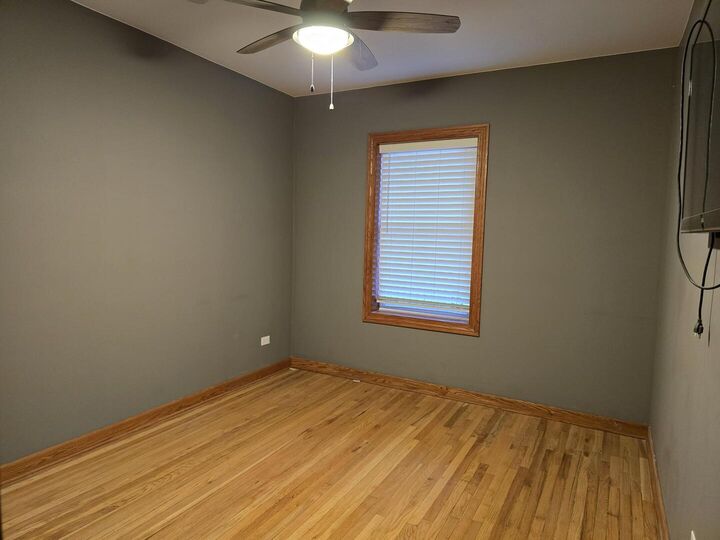 Property Photo:  4414 N Clark Street 3  IL 60640 