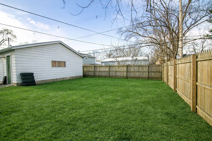 Property Photo: 21634 Gailine Avenue IL 60411
