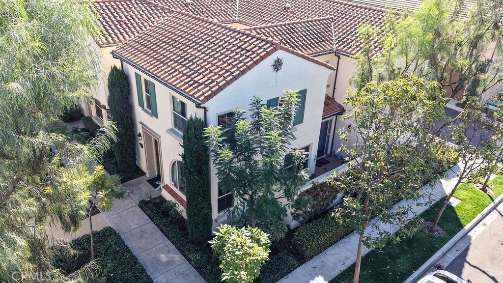 Property Photo:  64 Emerald Clover  CA 92620 