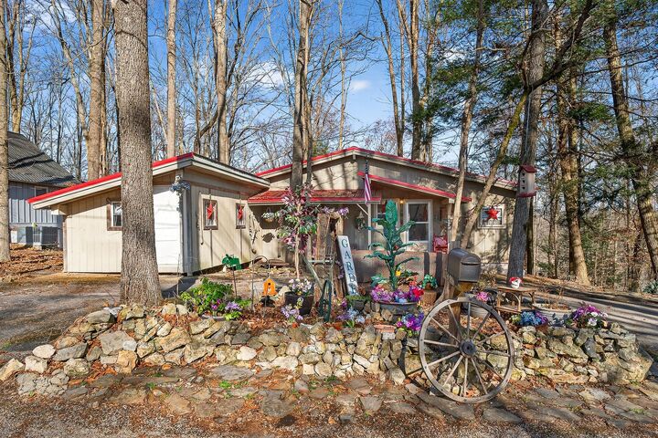 Property Photo:  605 Holiday Haven Dr  TN 37166 