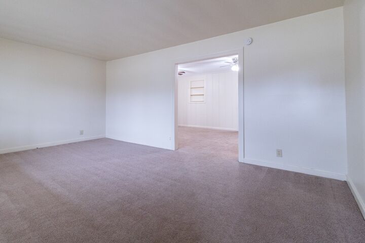 Property Photo:  607 Center St  TN 37115 