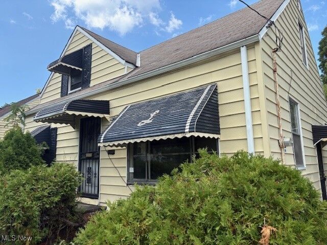 Property Photo: 19615 Harvard Avenue OH 44122