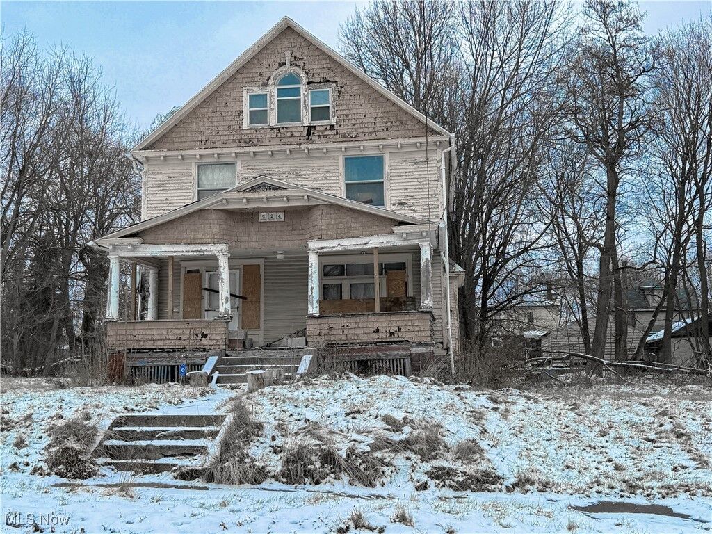 Property Photo:  224 Breaden Street  OH 44502 